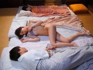 Cô sinh viên đại học bẩn thỉu say mê ngậm sâu dương vật và quan hệ thô bạo theo góc nhìn của tôi